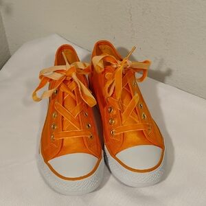 Twiggy Orange Low-Top Sneakers
